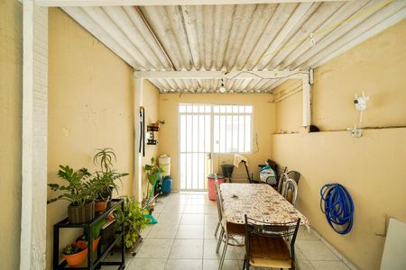 Casa à venda com 59m², 1 quarto e 2 vagas Casa à venda com 59m², 1 quarto e 2 vagasGaragem
