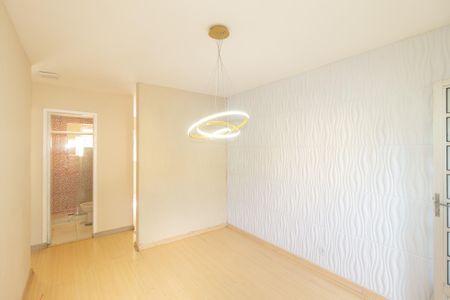 Sala de apartamento para alugar com 2 quartos, 45m² em Campo Grande, Rio de Janeiro