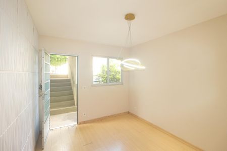Sala de apartamento para alugar com 2 quartos, 45m² em Campo Grande, Rio de Janeiro