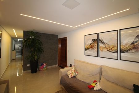 Sala de casa à venda com 4 quartos, 220m² em Imirim, São Paulo