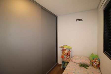 Casa à venda com 220m², 4 quartos e 2 vagasQuarto 2