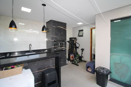 Casa à venda com 220m², 4 quartos e 2 vagasÁrea de Serviço