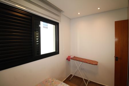 Casa à venda com 220m², 4 quartos e 2 vagasQuarto 2