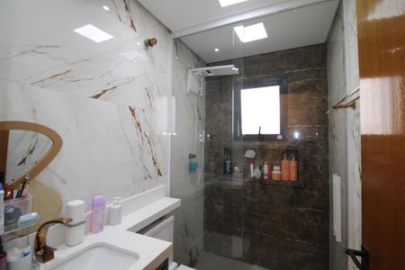Casa à venda com 220m², 4 quartos e 2 vagasQuarto 1 - Banheiro