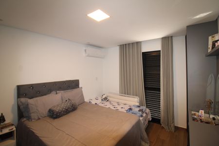Casa à venda com 220m², 4 quartos e 2 vagasQuarto 1