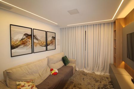Casa à venda com 220m², 4 quartos e 2 vagasSala