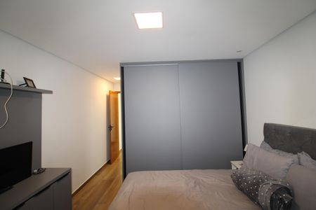 Casa à venda com 220m², 4 quartos e 2 vagasQuarto 1