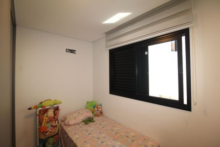 Casa à venda com 220m², 4 quartos e 2 vagasQuarto 2
