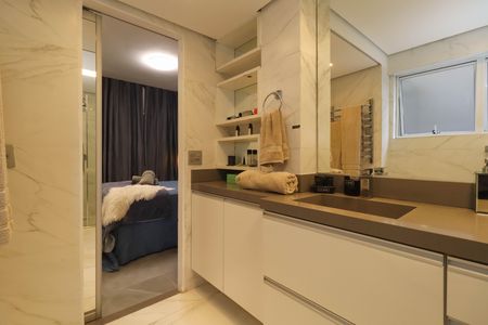 Apartamento à venda com 110m², 3 quartos e 1 vaga Apartamento à venda com 110m², 3 quartos e 1 vagaBanheiro da Suíte 2