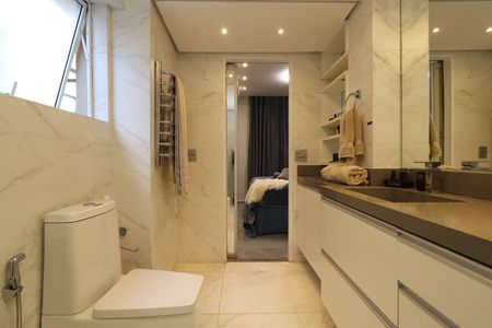 Apartamento à venda com 110m², 3 quartos e 1 vaga Apartamento à venda com 110m², 3 quartos e 1 vagaBanheiro da Suíte 2