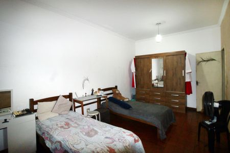 Casa para alugar com 723m², 5 quartos e 2 vagasQuarto 3