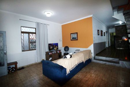 Casa para alugar com 723m², 5 quartos e 2 vagasSala