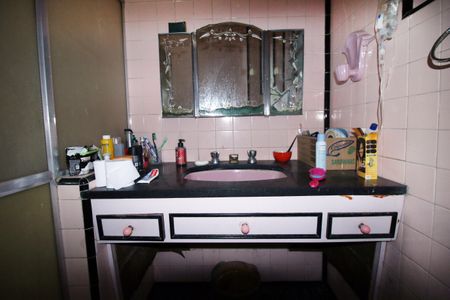 Casa para alugar com 723m², 5 quartos e 2 vagasBanheiro 2