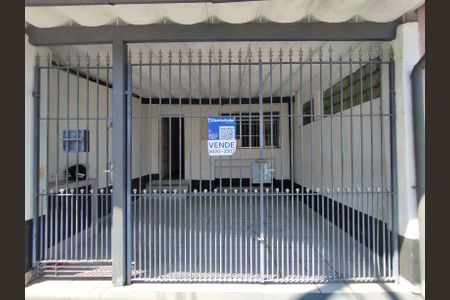 Casa à venda com 100m², 2 quartos e 1 vaga Casa à venda com 100m², 2 quartos e 1 vagaFachada