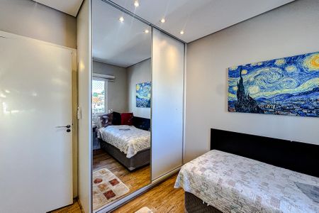Apartamento à venda com 95m², 3 quartos e 2 vagasQuarto 2