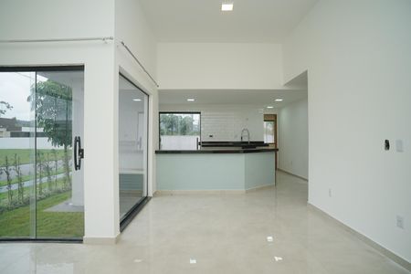 Casa de condomínio para alugar com 360m², 3 quartos e 2 vagas Casa de condomínio para alugar com 360m², 3 quartos e 2 vagasSala