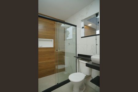 Casa de condomínio para alugar com 360m², 3 quartos e 2 vagas Casa de condomínio para alugar com 360m², 3 quartos e 2 vagasBanheiro do Quarto 3