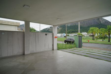 Casa de condomínio para alugar com 360m², 3 quartos e 2 vagas Casa de condomínio para alugar com 360m², 3 quartos e 2 vagasGaragem