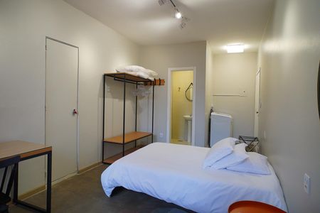 Apartamento para alugar com 65m², 1 quarto e sem vagaQuarto 