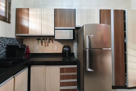 Casa para alugar com 300m², 4 quartos e 2 vagasCozinha