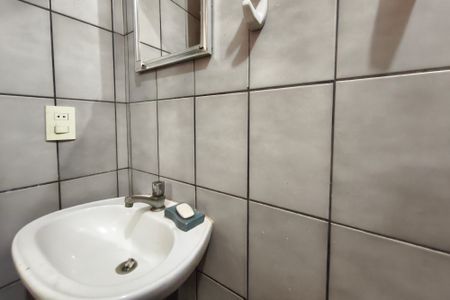 Casa para alugar com 300m², 4 quartos e 2 vagasBanheiro de serviço