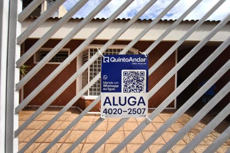 Casa para alugar com 300m², 4 quartos e 2 vagasPLACA INSTALADA NA FACHADA