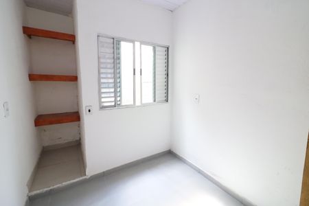 Quarto 2 de casa para alugar com 2 quartos, 60m² em Jardim Roberto, Osasco