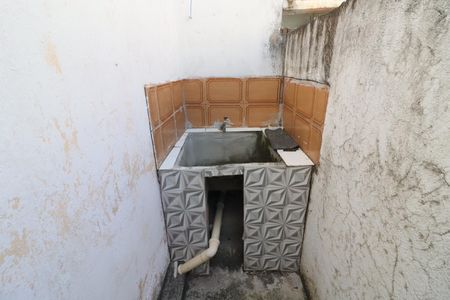 Casa para alugar com 60m², 2 quartos e sem vagaÁrea de Serviço