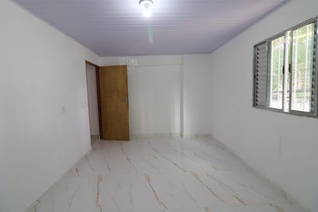 Quarto 1 de casa para alugar com 2 quartos, 60m² em Jardim Roberto, Osasco