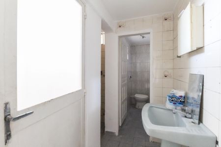 Casa para alugar com 40m², 1 quarto e sem vaga Casa para alugar com 40m², 1 quarto e sem vagaBanheiro