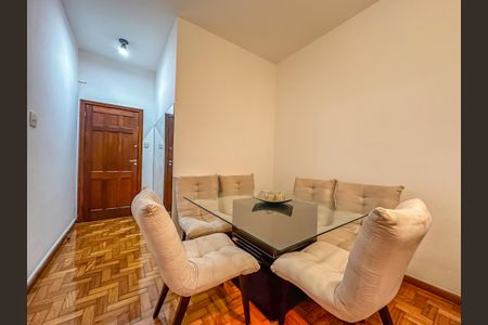 Apartamento para alugar com 96m², 2 quartos e sem vaga