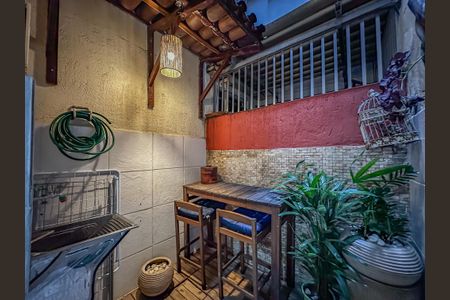 Apartamento para alugar com 96m², 2 quartos e sem vaga