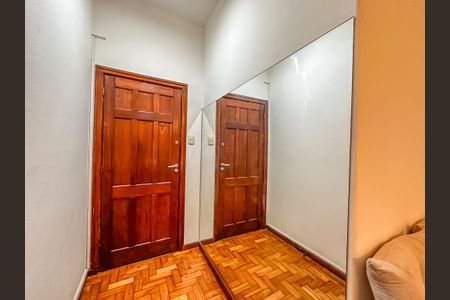 Apartamento para alugar com 96m², 2 quartos e sem vaga