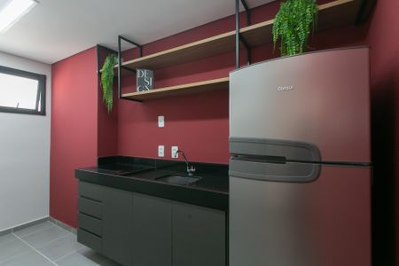 Apartamento para alugar com 38m², 2 quartos e sem vagaÁrea comum - Salão de Festas