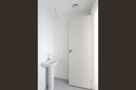 Apartamento para alugar com 38m², 2 quartos e sem vagaBanheiro 