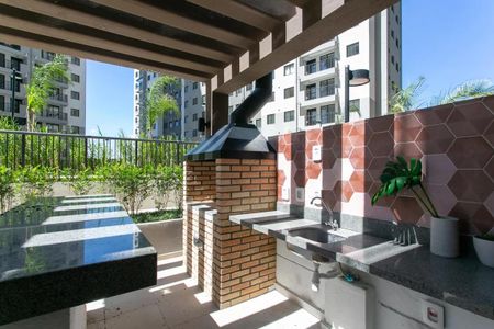Apartamento para alugar com 38m², 2 quartos e sem vagaÁrea comum - Churrasqueira