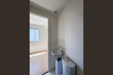 Banheiro de apartamento à venda com 1 quarto, 17m² em Vila Dom Pedro I, São Paulo