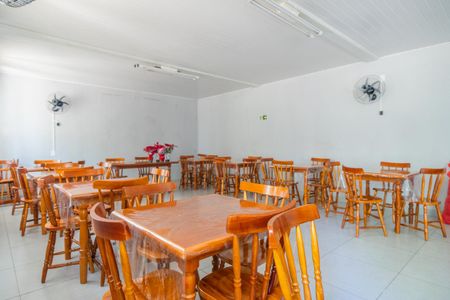 Apartamento para alugar com 47m², 2 quartos e 1 vaga Apartamento para alugar com 47m², 2 quartos e 1 vagaÁrea comum - Salão de festas