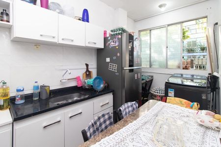 Apartamento para alugar com 47m², 2 quartos e 1 vaga Apartamento para alugar com 47m², 2 quartos e 1 vagaCozinha e Área de Serviço