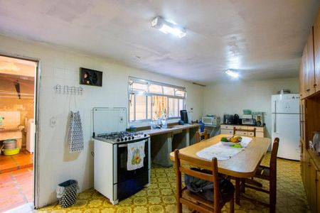 Apartamento à venda com 133m², 2 quartos e 2 vagasCozinha