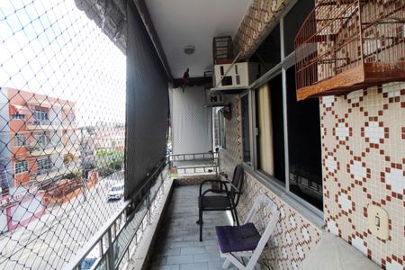 Apartamento à venda com 75m², 2 quartos e 1 vagaVaranda