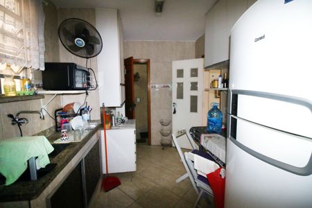 Apartamento à venda com 75m², 2 quartos e 1 vagaCozinha