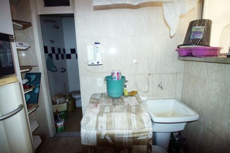 Apartamento à venda com 75m², 2 quartos e 1 vagaÁrea de Serviço