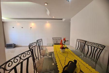 Apartamento à venda com 64m², 3 quartos e 1 vagaSala