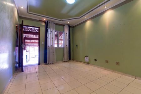 Casa à venda com 115m², 3 quartos e 2 vagasSala