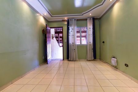 Casa à venda com 115m², 3 quartos e 2 vagasSala