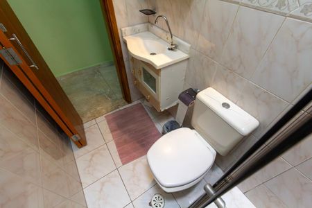 Casa à venda com 115m², 3 quartos e 2 vagasBanheiro 1