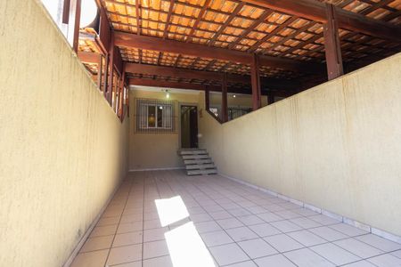 Casa à venda com 115m², 3 quartos e 2 vagasGaragem