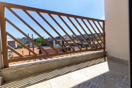 Casa à venda com 115m², 3 quartos e 2 vagasVaranda