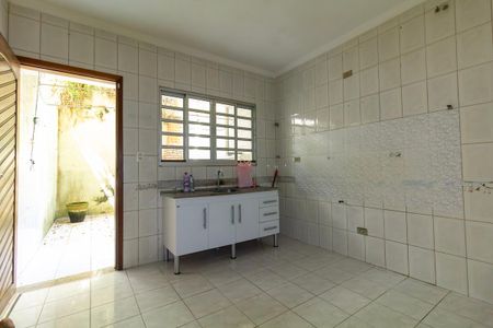 Casa à venda com 115m², 3 quartos e 2 vagasCozinha